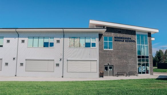 Minnekhada Middle School District 43